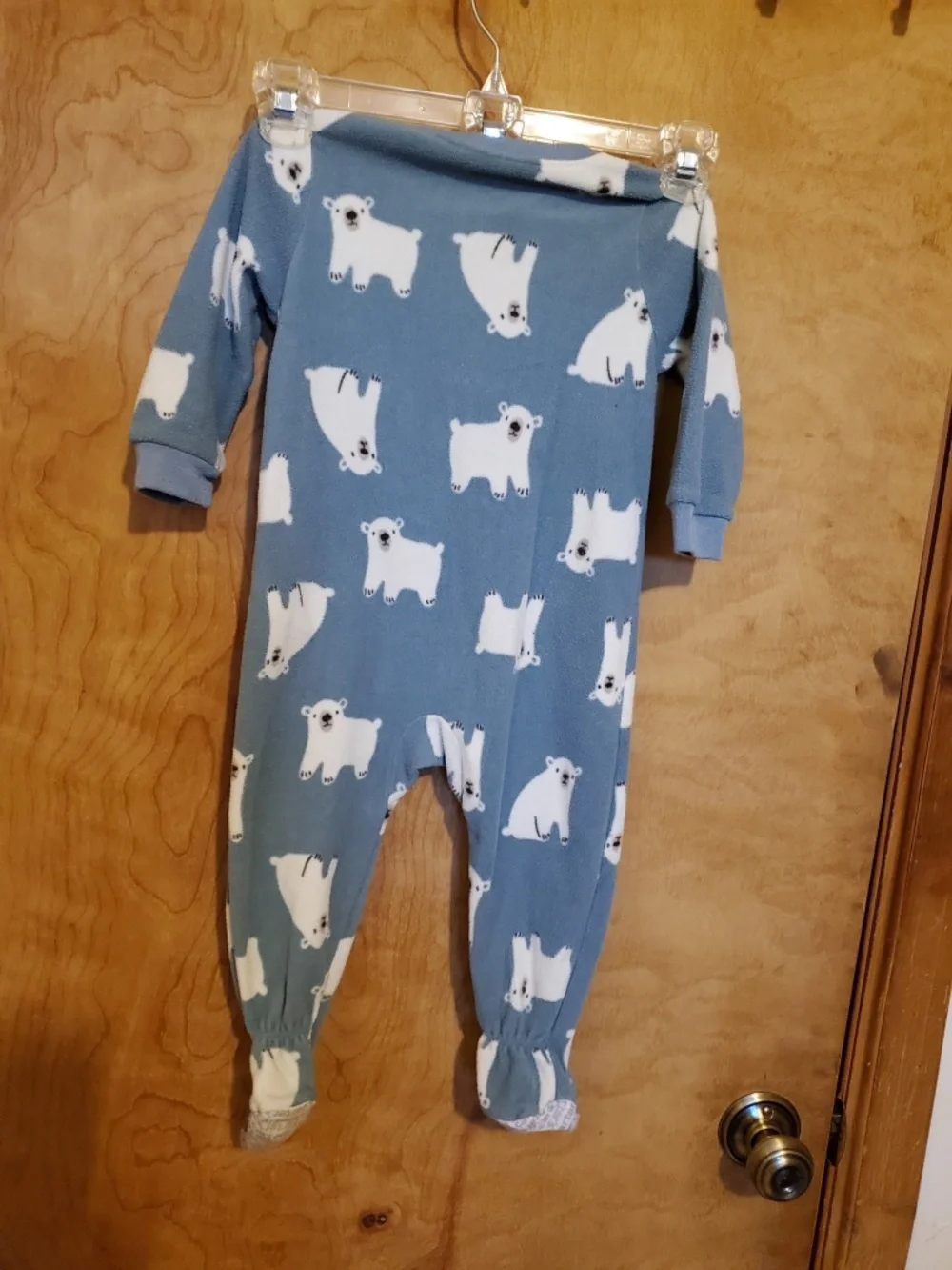 #663 Baby clothes by Carter
